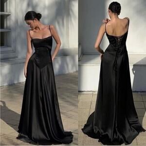 NWT House of CB Annabella corset maxi gown size small